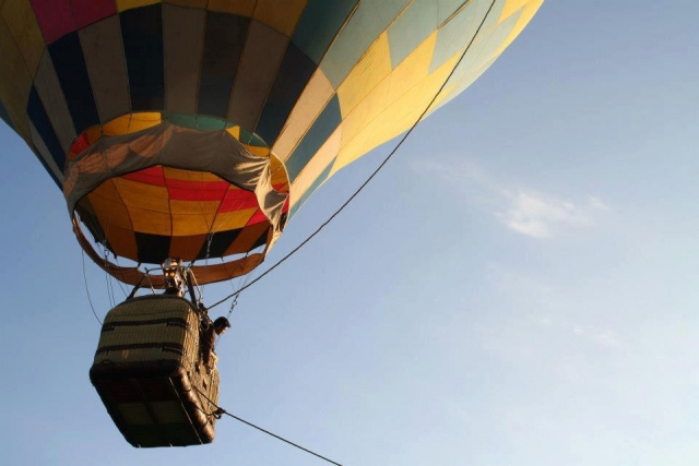Siente la libertad abordo de un globo aerostático